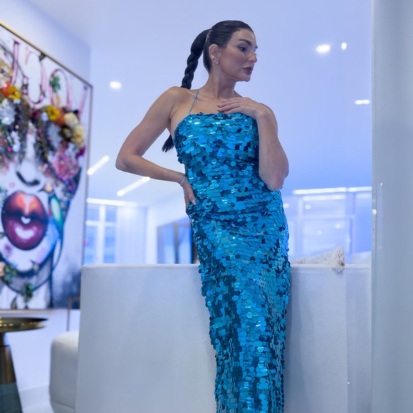 Monique Midi Sequin Dress - Picture 2 of 2